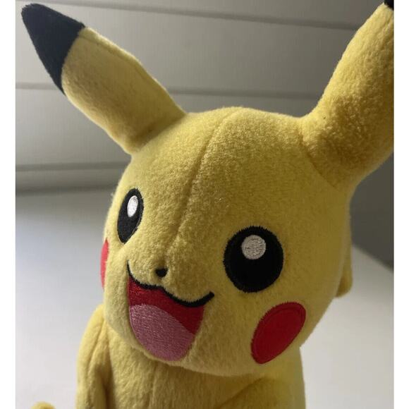 Pokemon Tomy Pikachu Yellow Plush Stuffed Animal Toy 2016 8” - Picture 5 of 9
